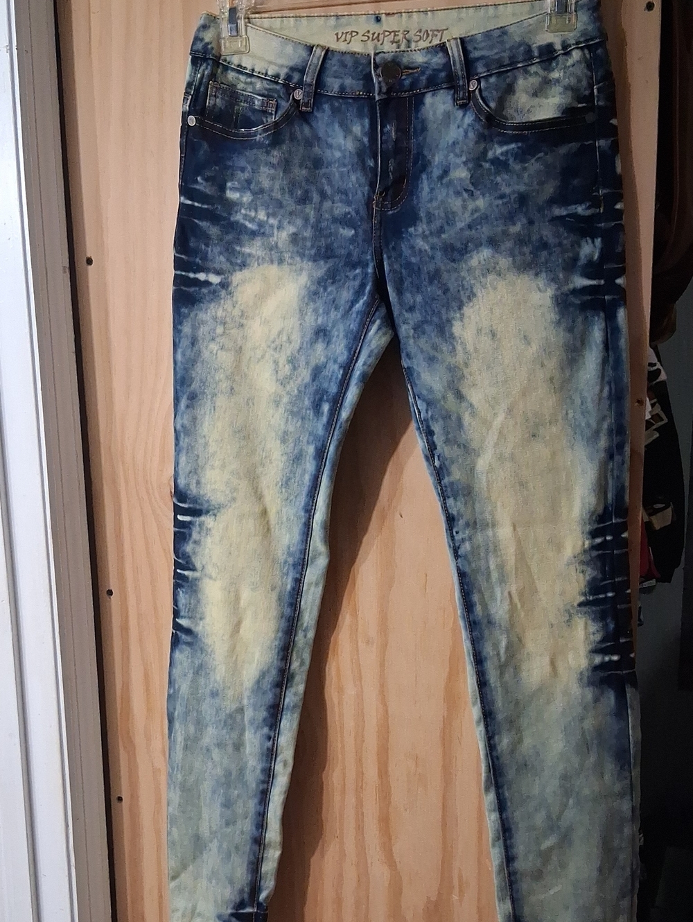 VIP Skinny Jeans in Blue and Cream Acid Wash